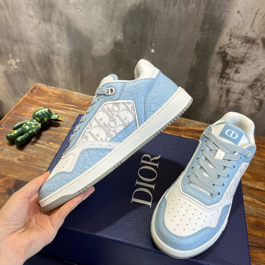 DIO Sneakers