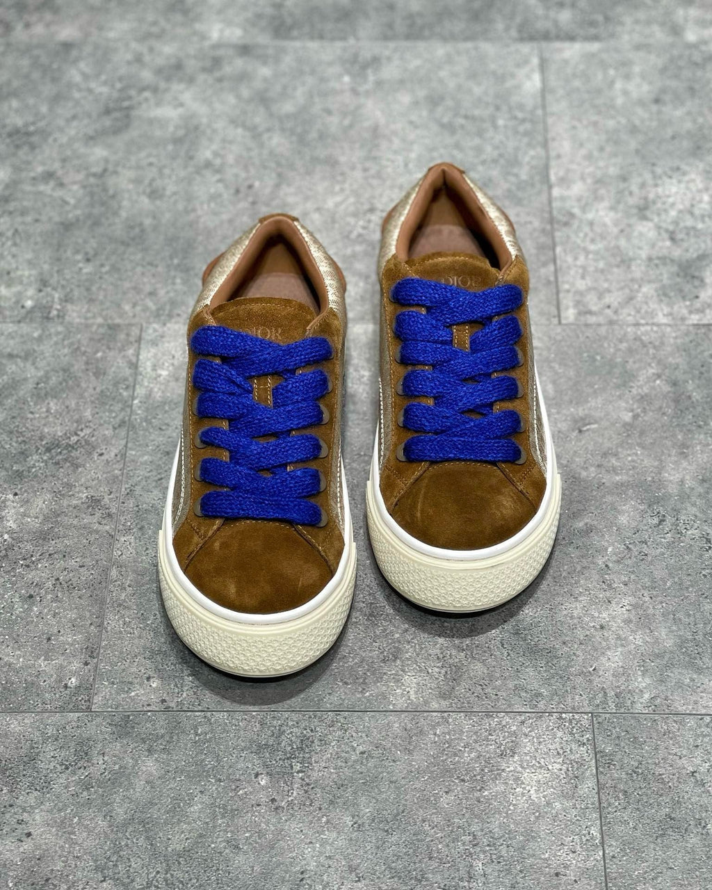 DIO Sneakers