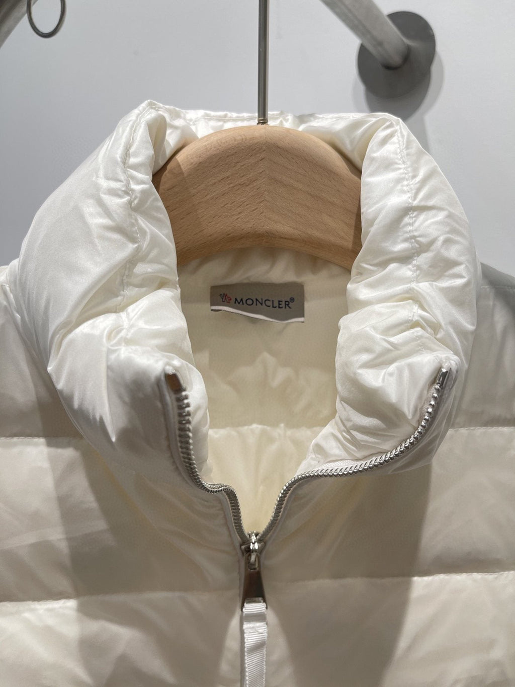 Moncler Quilted Knit-Sleeve Down Jacket
