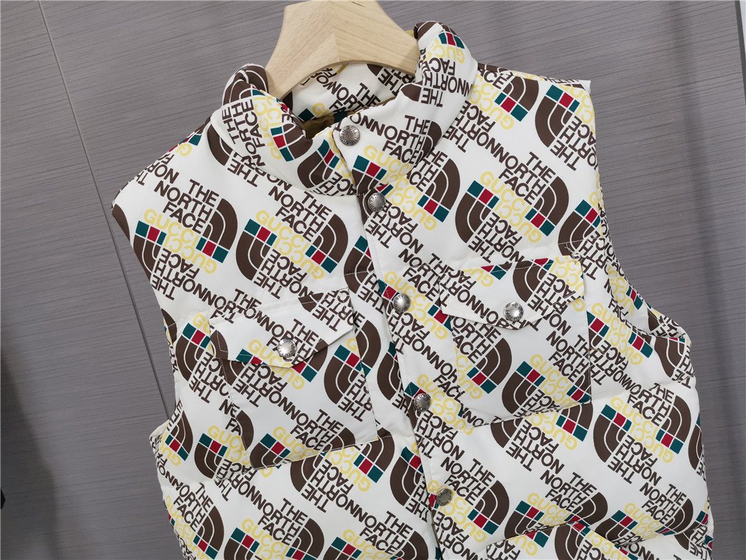 The North Face x Gucci White Diagonal Logo-Print Quilted Vest