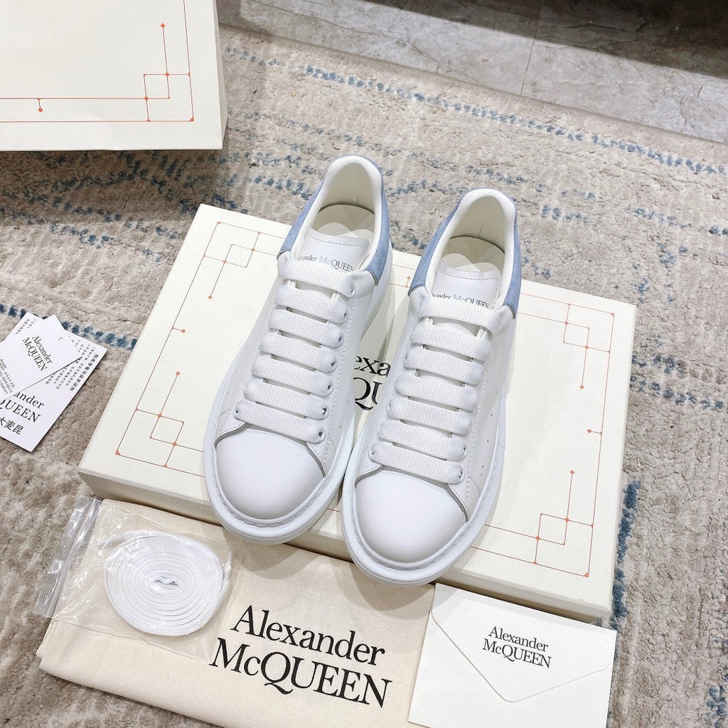 Sneakers & Shoes