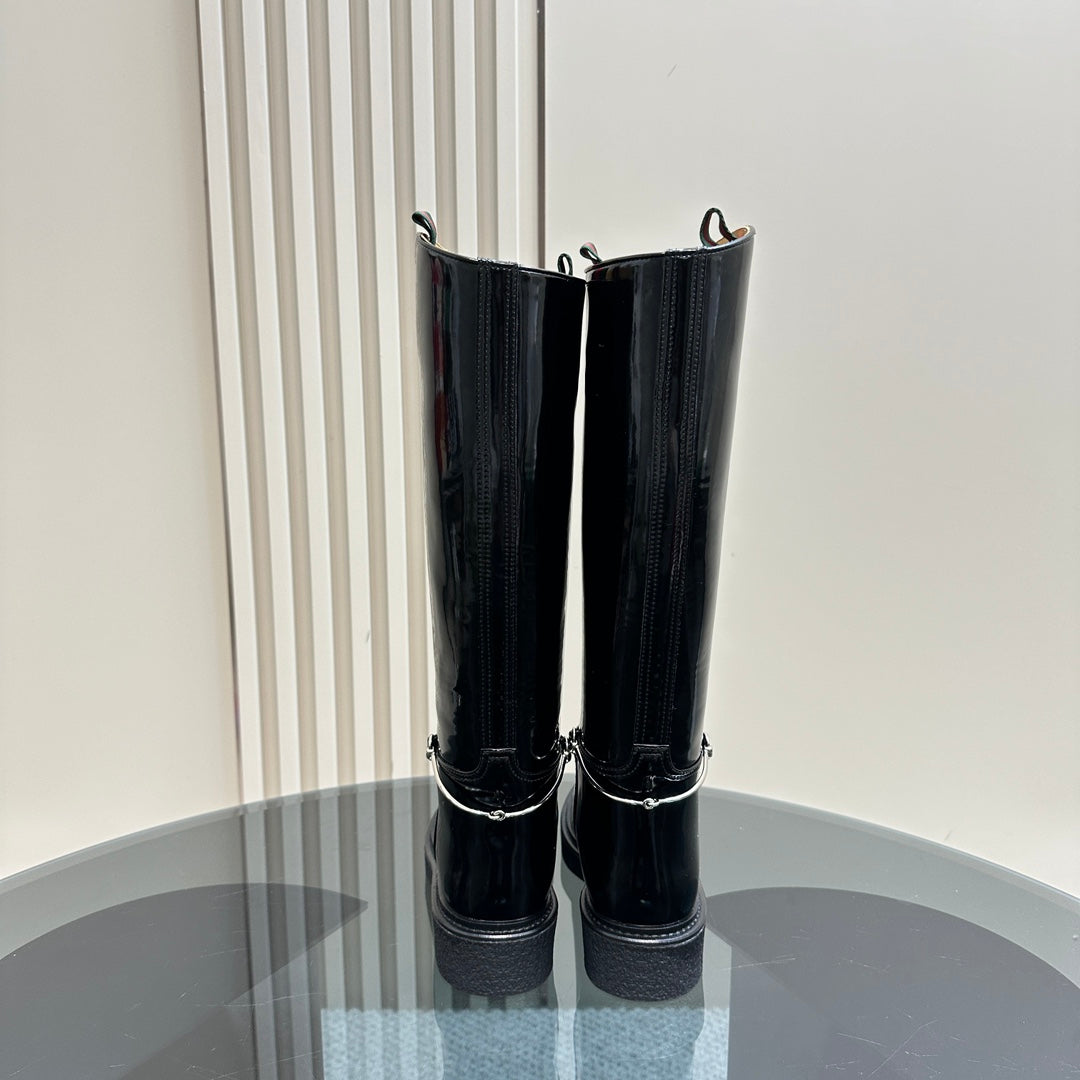SLIM HORSEBIT KNEE BOOTS WITH WEB IN BLACK GLOSSY CALFSKIN